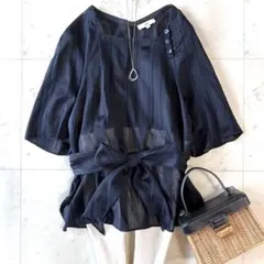 美品 MW エムダブリュー シアーストライプ ベルテッドブラウス ネイビー