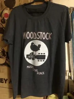 ウッドストック レディース半袖Tシャツ ダークグレー Sサイズ(Mに近い)