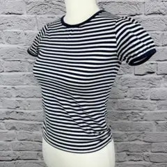 半袖Tシャツ　紺×白　ストライプ　サイズ140 000447