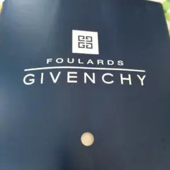 GIVENCHY のスカーフ