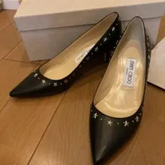 ジミーチュウ本革スタースタッズ付きパンプス