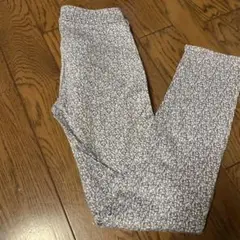 earth music&ecology 花柄スキニーパンツ