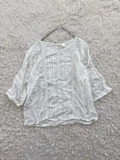 レディース　刺繍入り　半袖シャツ　トップス