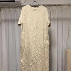ベージュ 半袖カットソーワンピース