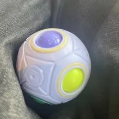 カラフルなインタラクティブボール