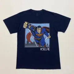 DC COMICS スーパーマン #SELFIE 前面プリントTシャツ 紺 M