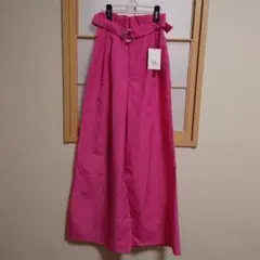 ピンク ワイドパンツ