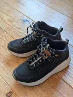 Skechers ブラック ハイカットスニーカー