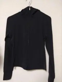UNIQLO　エアリズム　UVカットパーカー