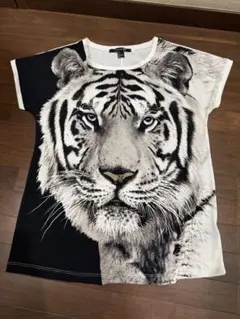 Forever 21 トラプリント 半袖Tシャツ L