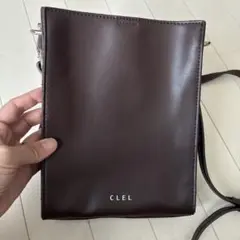 【CLEL】スムースレザースクエアショルダーバッグ ブラウン