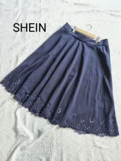 【美品】SHEIN　大きいサイズ　スカート　フレア　カットワーク　ネイビー