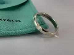ティファニー グルーブ リング 22号