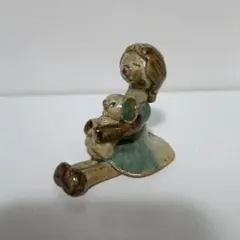 陶器　置物　女の子