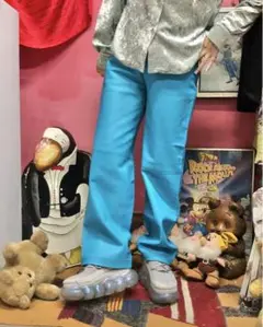 510.カラーレザーパンツ 豚革 レアな水色 【古着】