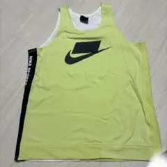 Item thumbnail for item 05361f39-ca77-4bb5-abca-4b0b80d8d77b