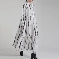モノトーン ワンピース ティアード　白　ゆったり　個性的　おしゃれ　モード系