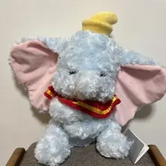 新品　ディズニーストア　ダンボ　ぬいぐるみ