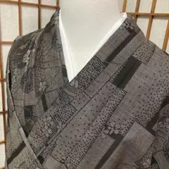 証紙あり 本場奄美大島紬【松元勝彦】《グレー 幾何学模様 手毬》