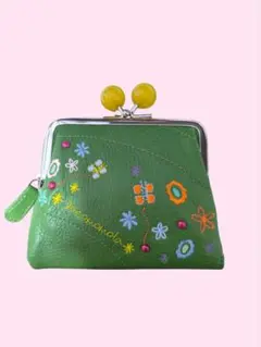 新品 ホコモモラ　がま口折り財布