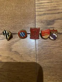 サッカー　ピンバッジ