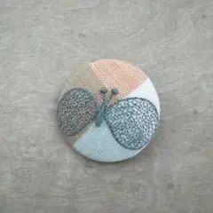 ミナペルホネン　ハンドメイドブローチ