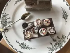 ミニチュアケーキB（イチジク）