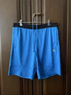 adidas 青 ショートパンツ