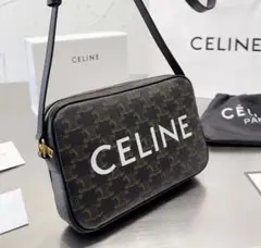 CELINE ショルダーバッグ ロゴ入り