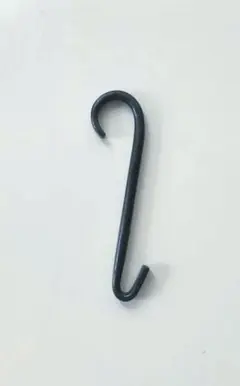 金属製黒Sフック　ハンドメイド