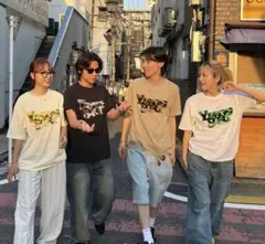 younger song Tシャツ