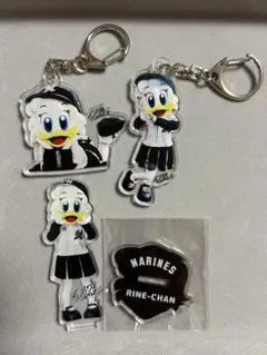 千葉ロッテマリーンズ　リーンちゃん　アクスタ　キーホルダー　3個セット