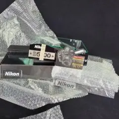 Nikon　FX Format  木目×ゴールド　販促展示台 新品未使用 Nikon FX Format 木目×ゴールド 販促展示台