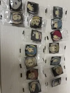 アニメキャラクター ピンバッジ 16個セット