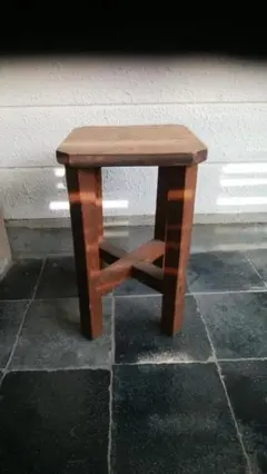 木製スツール シンプルデザイン