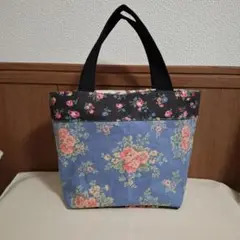 キャス・キッドソン花柄デニムのトートバッグ