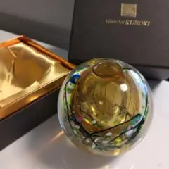 【未使用品】一輪挿し 花瓶 黒木国昭作 サイン入 黄緑 グラスアート宮崎 綾工房 未使用品】一輪挿し 花瓶 黒木国昭作 サイン入 黄緑 グラス
