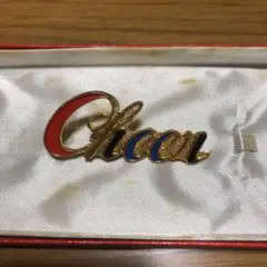 昭和レトロ 英文字 ブローチ