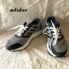 新品未使用品adidas スニーカー　ウォーキングシューズ［25.0］