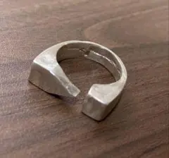 メンス　リング