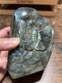 ラブラドライト　ラブラド　蝶