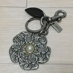 COACH ティーローズ ツールド フラワー バックチャーム キーホルダー 花