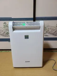三菱電機 MJ-120MX-W 除湿機 冷暖房機能　2022年製 Amazon | Mitsubishi 三菱電機 衣類乾燥特化モデル 12L