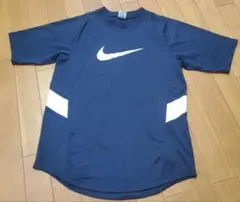 ナイキ　Ｔシャツ　Ｍ