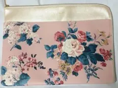 新品　未使用　LAURA ASHLEY　パソコンケース