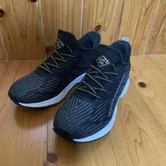 SuGu Fit ブラックスニーカー　23センチ