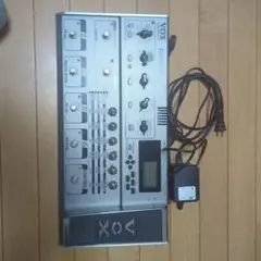 【VOX】 Tone Lab LE【真空管搭載】オヤイデケーブル付き VOX】 Tone Lab LE【真空管搭載】オヤイデケーブル付き - メルカリ