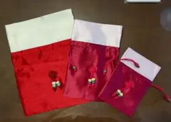 赤と白の刺繍巾着袋3点セット