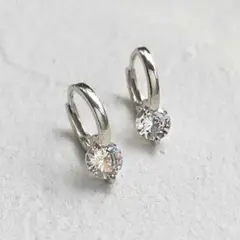 038P【ギフト箱無料】フープピアス　一粒ダイヤ　S925　プラチナシルバー