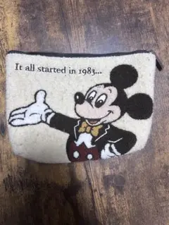 35周年東京ディズニーリゾート ミッキーマウス　サガラ刺繍ポーチ